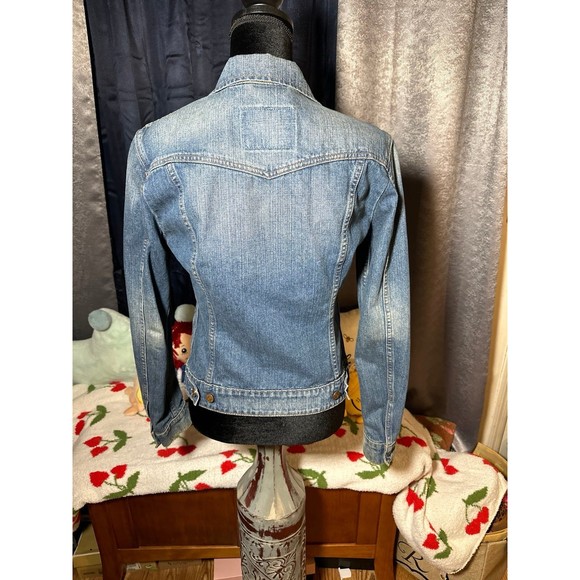 Levis Jacket Women Small Blue Fade Stonewash Cotton Trucker PC9-46780-0001 - Picture 2 of 11